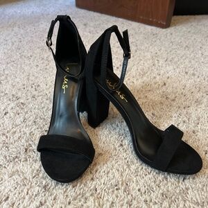 Black Lulu’s Heels